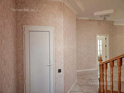 Satılır 4 otaqlı həyət evi 250 m²