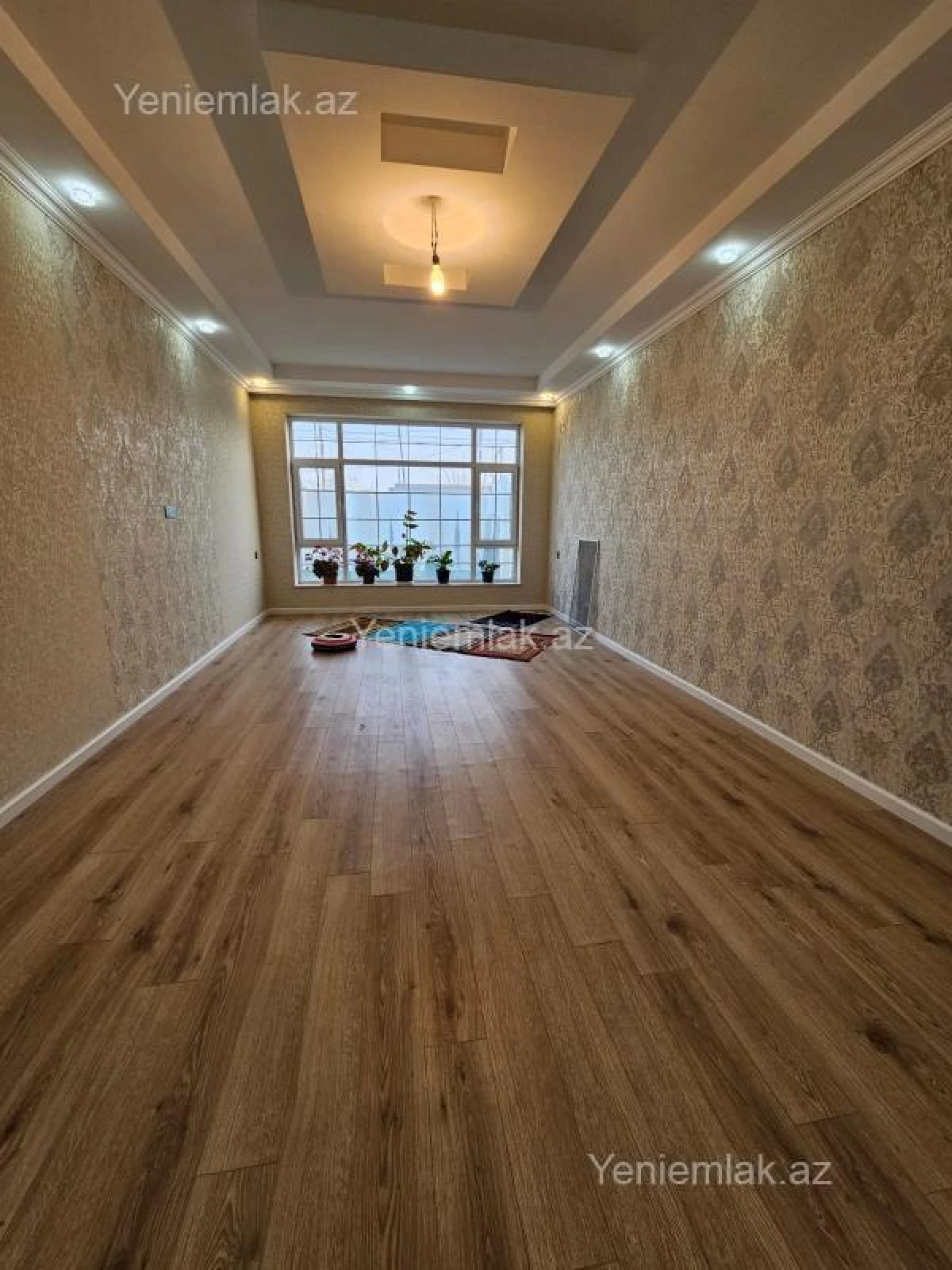Satılır 4 otaqlı həyət evi 250 m²