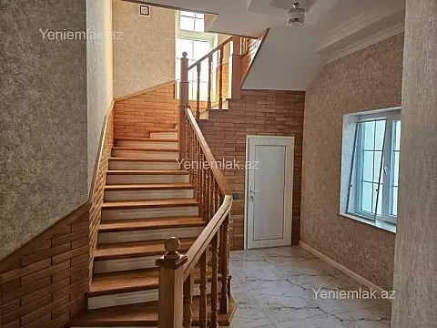 Satılır 4 otaqlı həyət evi 250 m²