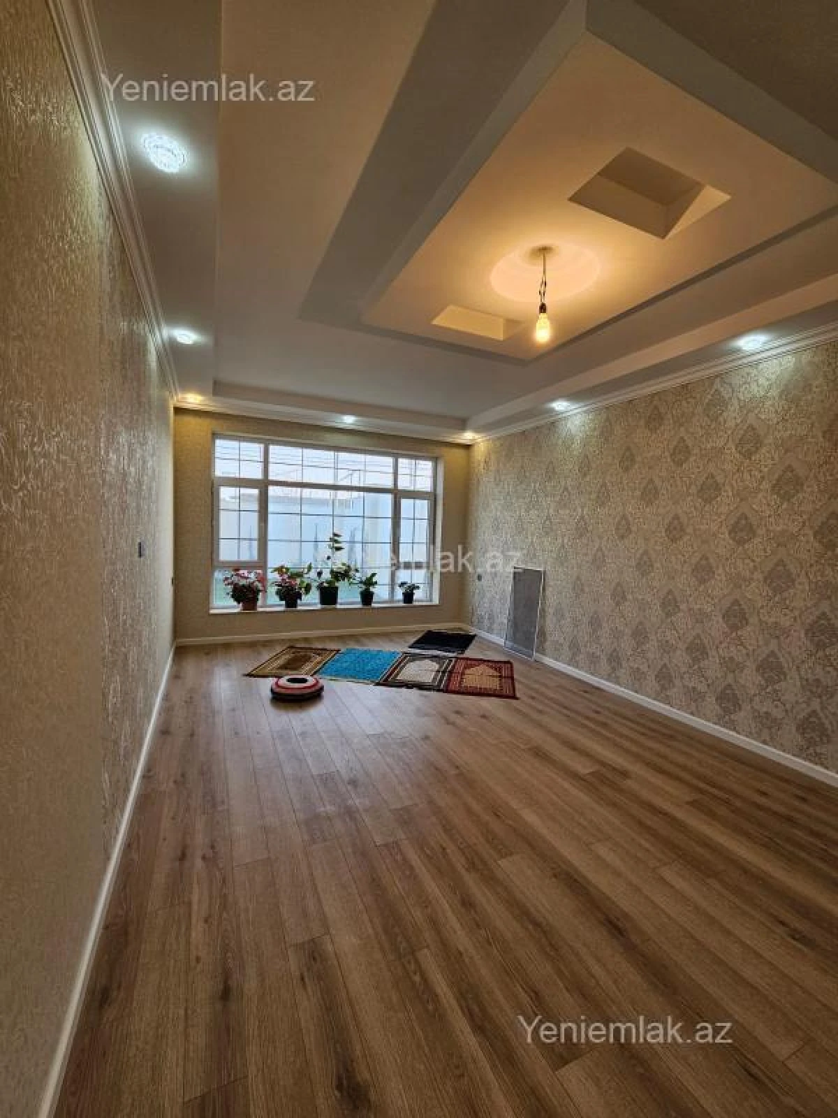 Satılır 4 otaqlı həyət evi 250 m²