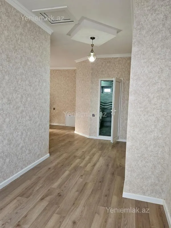 Satılır 4 otaqlı həyət evi 250 m²