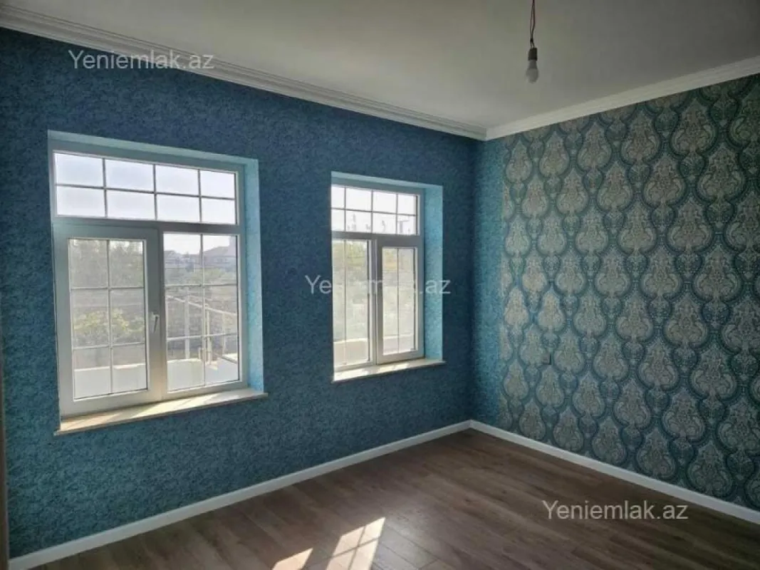 Satılır 4 otaqlı həyət evi 250 m²