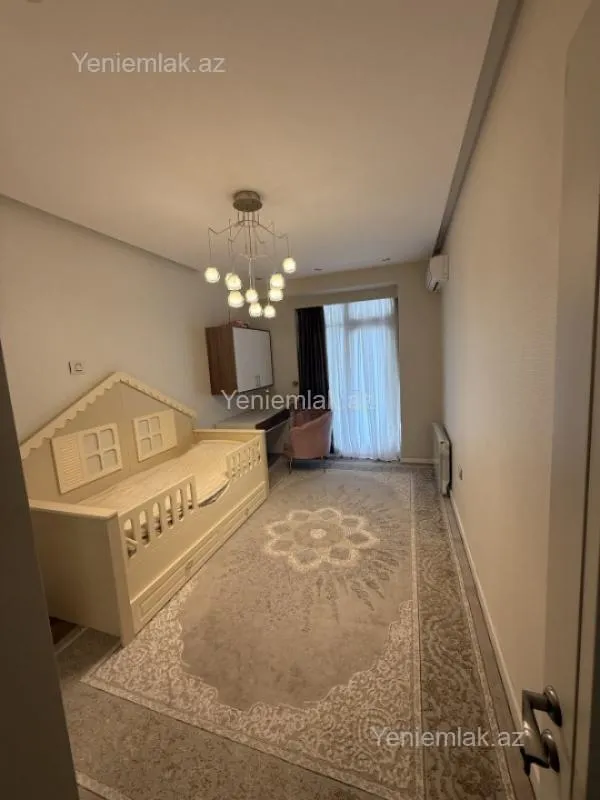 Satılır 3 otaqlı yeni tikili 148 m²