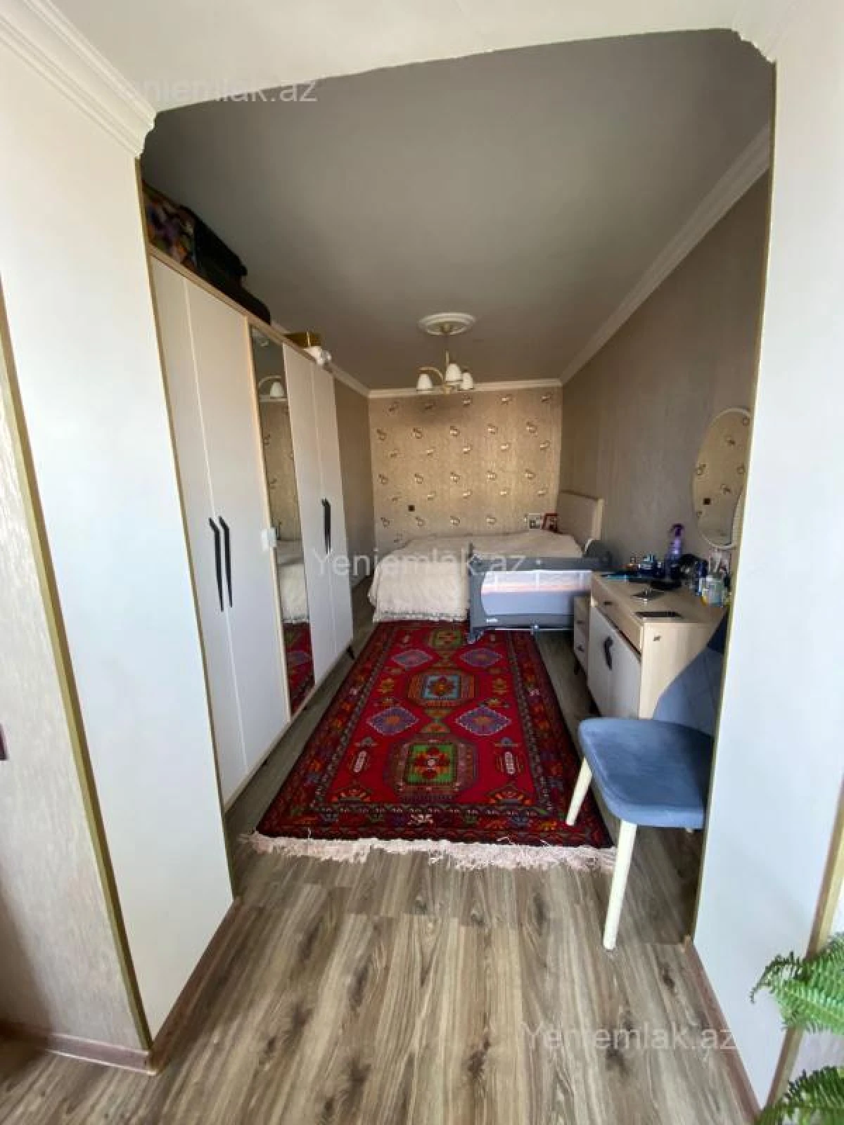 Satılır 4 otaqlı köhnə tikili 92 m²