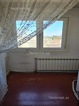 Satılır 2 otaqlı köhnə tikili 60 m²
