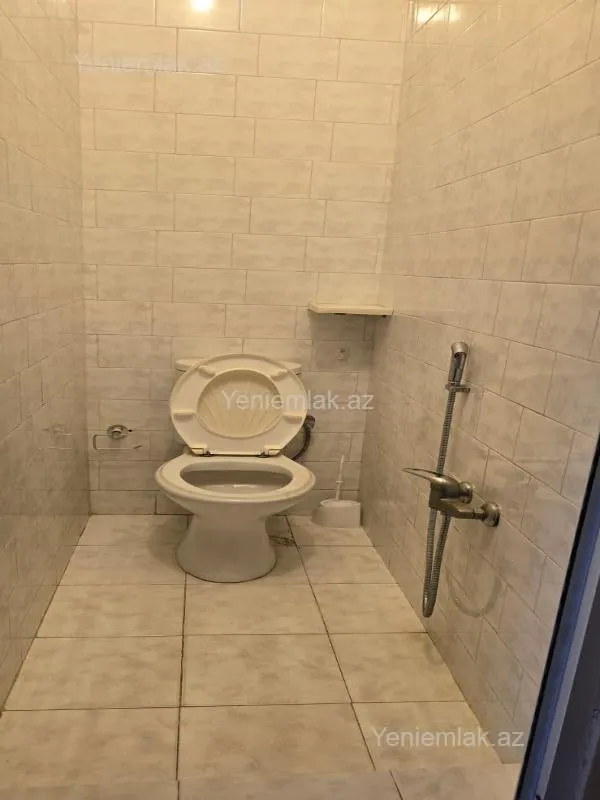 Satılır 2 otaqlı köhnə tikili 60 m²