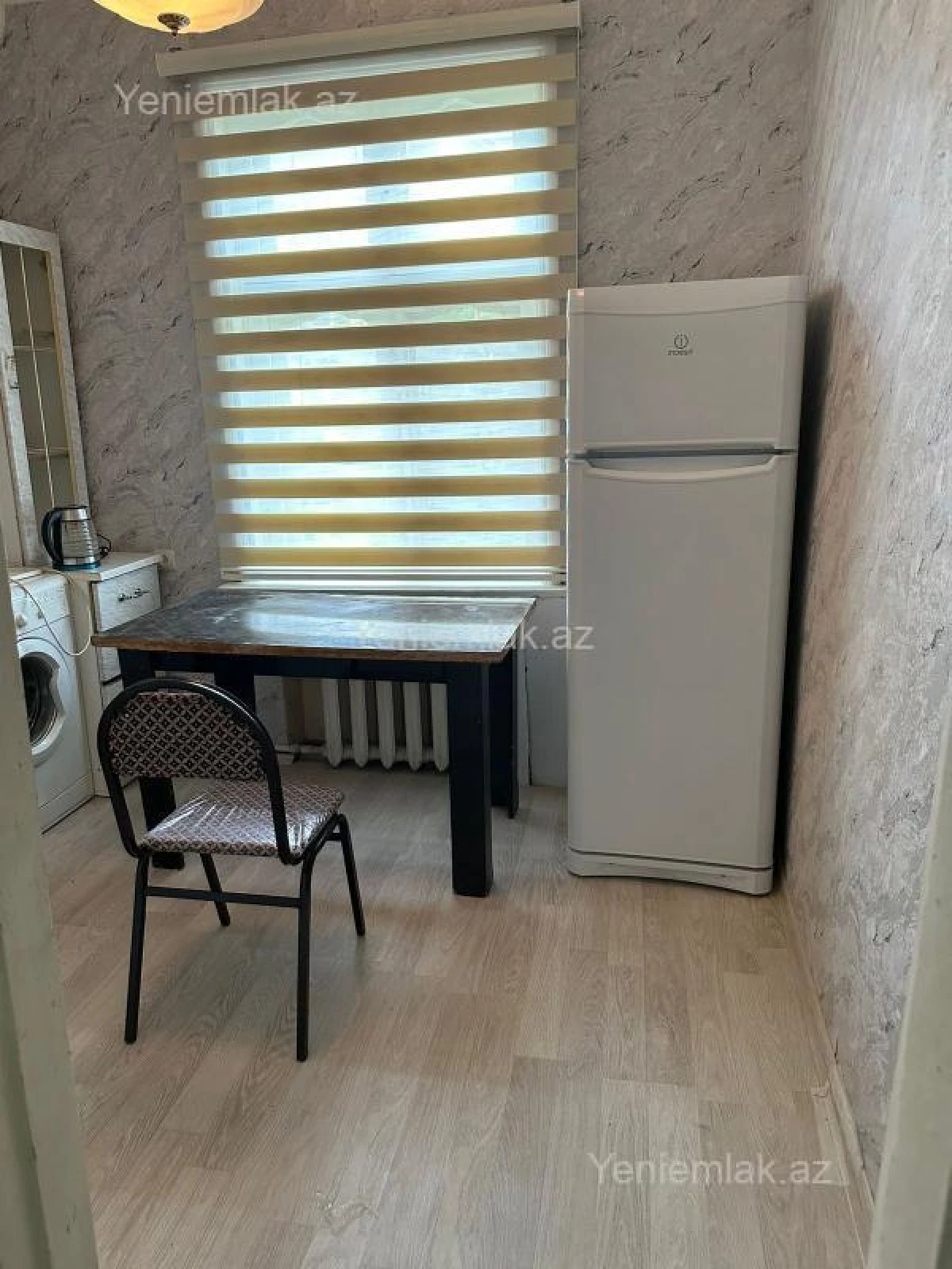 Satılır 2 otaqlı köhnə tikili 62 m²
