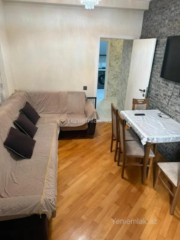 Satılır 2 otaqlı yeni tikili 60 m²