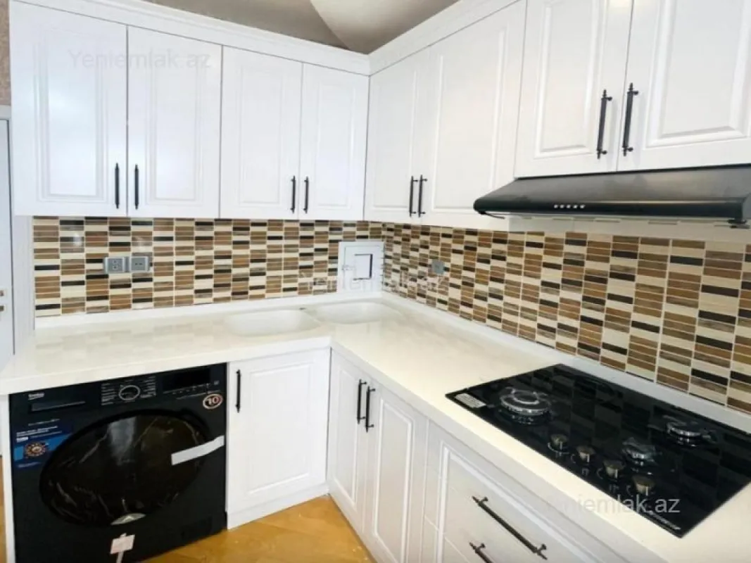 Satılır 2 otaqlı köhnə tikili 62 m²