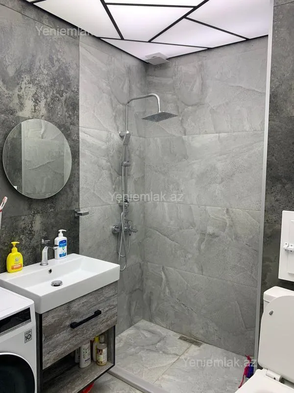 Satılır 2 otaqlı köhnə tikili 62 m²