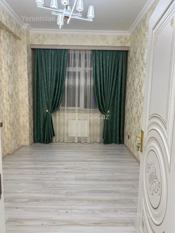 Satılır 3 otaqlı yeni tikili 90 m²