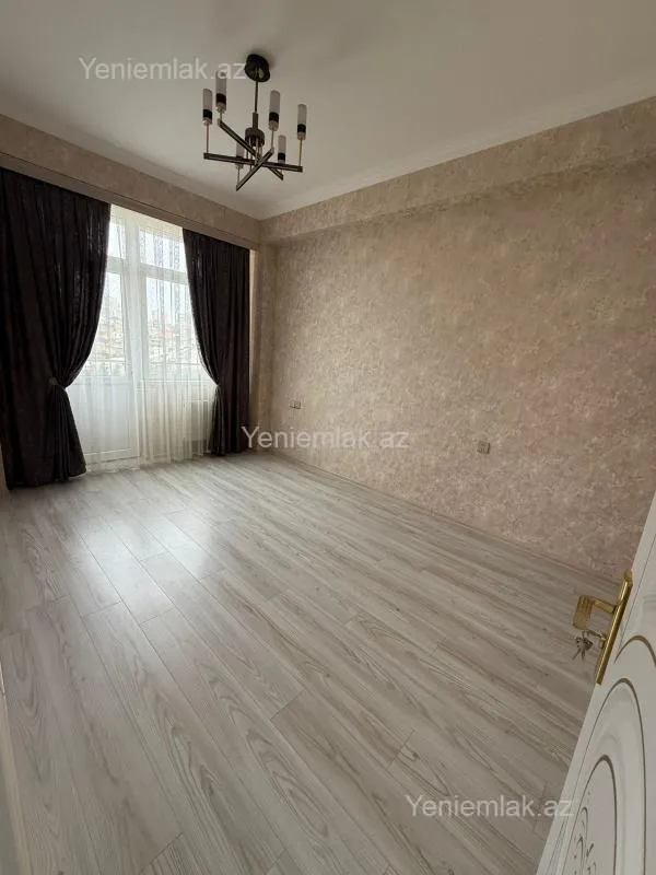 Satılır 3 otaqlı yeni tikili 90 m²