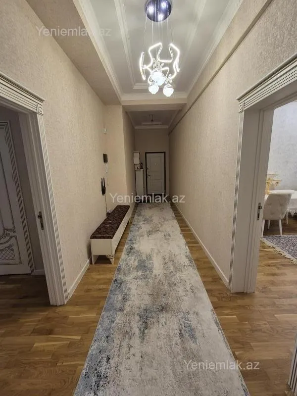 Satılır 3 otaqlı yeni tikili 120 m²