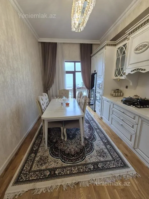 Satılır 3 otaqlı yeni tikili 120 m²