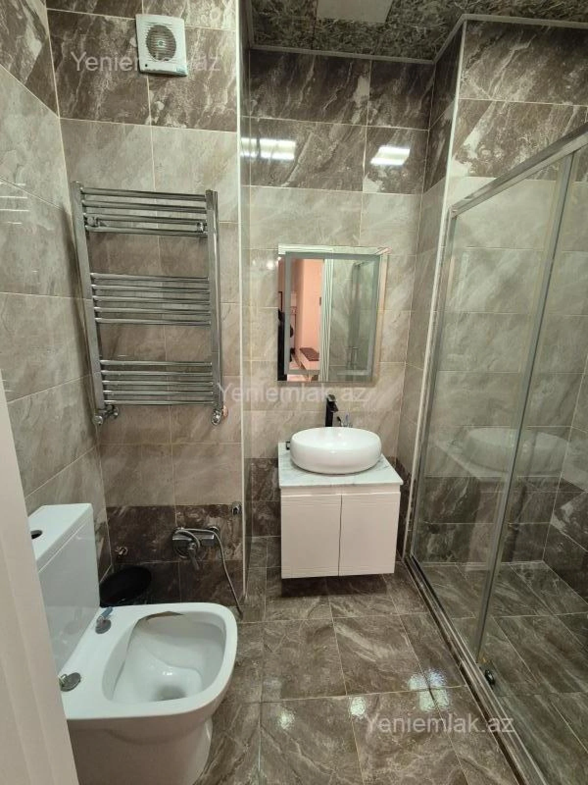 Satılır 3 otaqlı yeni tikili 120 m²