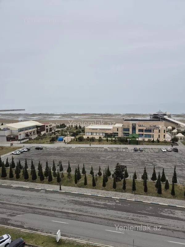 Satılır 3 otaqlı yeni tikili 120 m²