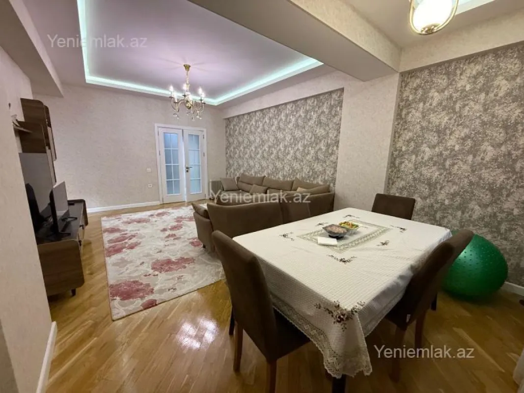 Satılır 3 otaqlı yeni tikili 90 m²
