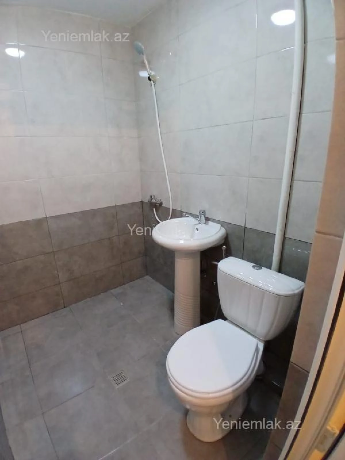 Satılır 2 otaqlı köhnə tikili 48 m²