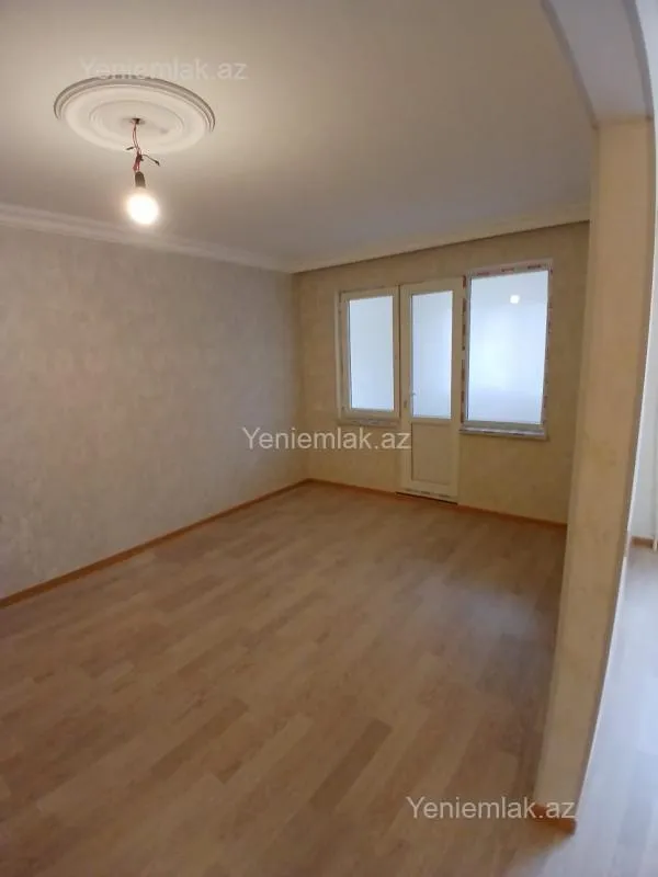 Satılır 2 otaqlı köhnə tikili 48 m²