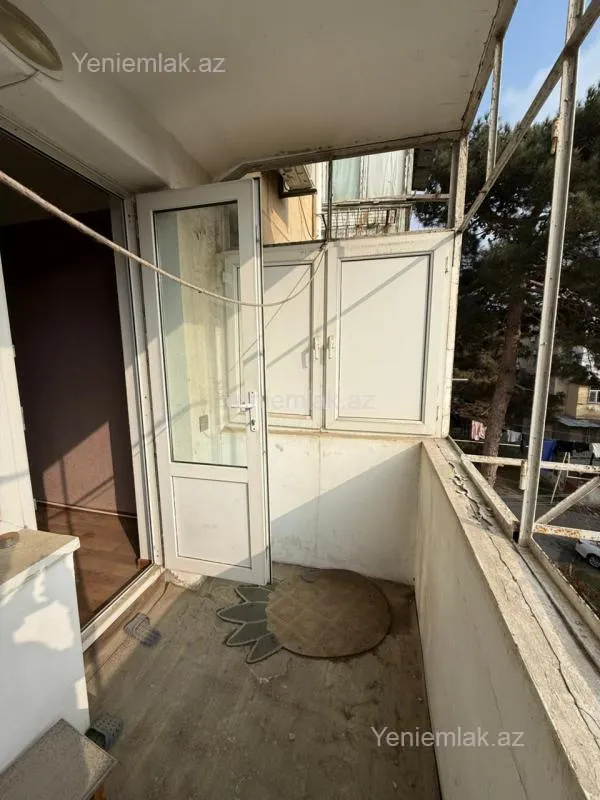 Satılır 1 otaqlı köhnə tikili 35 m²