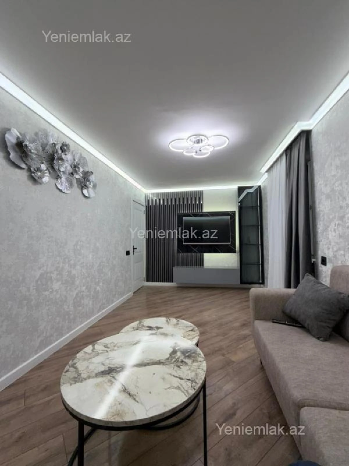 Satılır 2 otaqlı köhnə tikili 55 m²