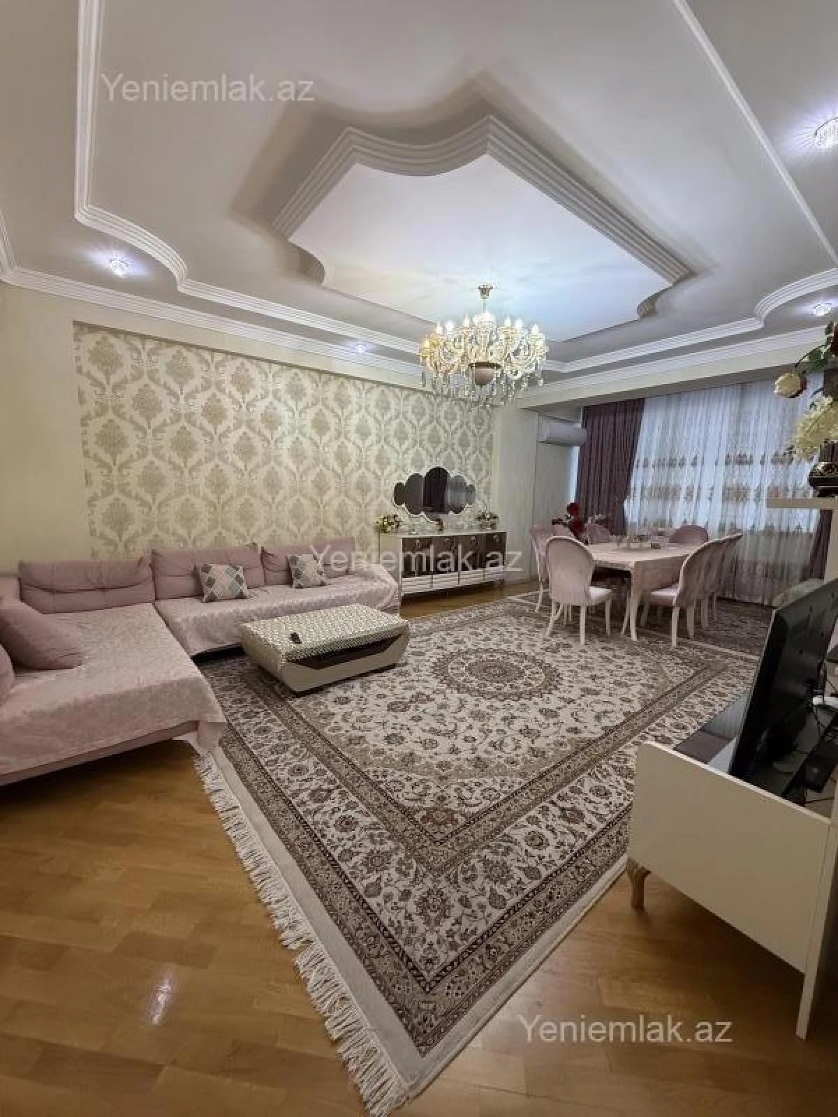 Satılır 3 otaqlı yeni tikili 130 m²