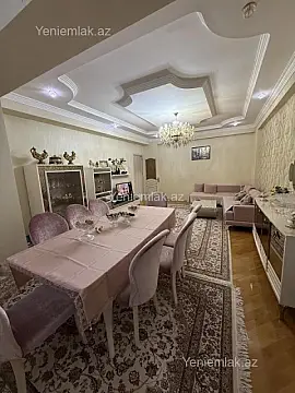 Satılır 3 otaqlı yeni tikili 130 m²