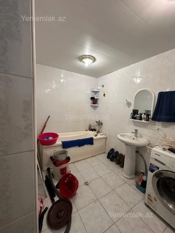 Satılır 3 otaqlı yeni tikili 115 m²
