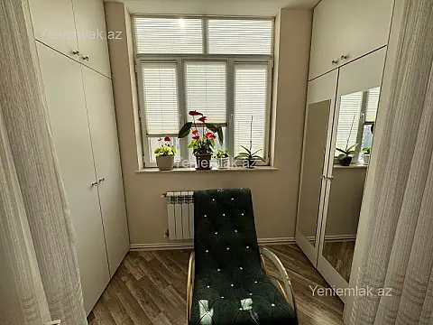 Satılır 2 otaqlı köhnə tikili 60 m²