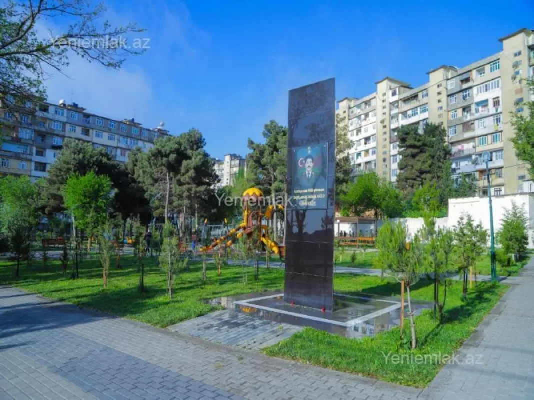 Satılır 2 otaqlı köhnə tikili 60 m²