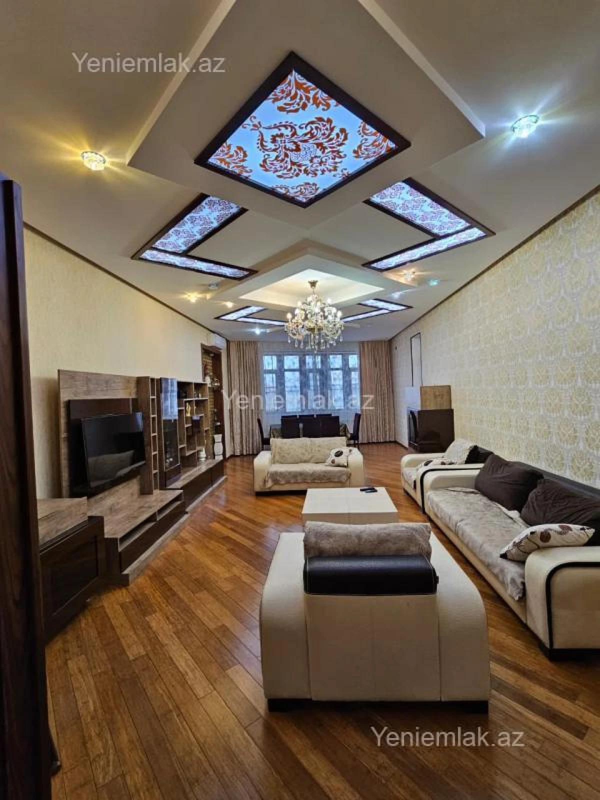 Satılır 4 otaqlı yeni tikili 200 m²