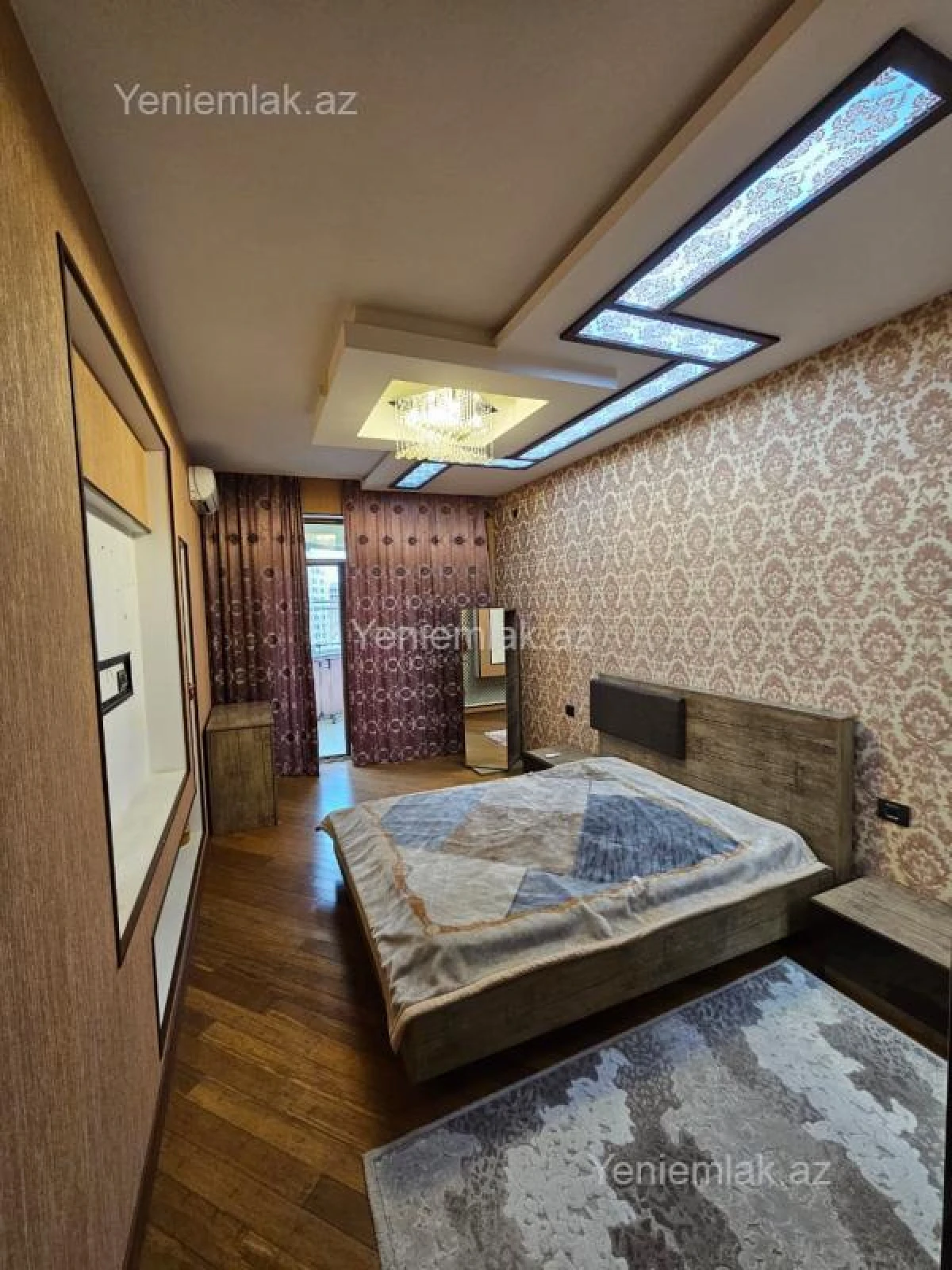 Satılır 4 otaqlı yeni tikili 200 m²