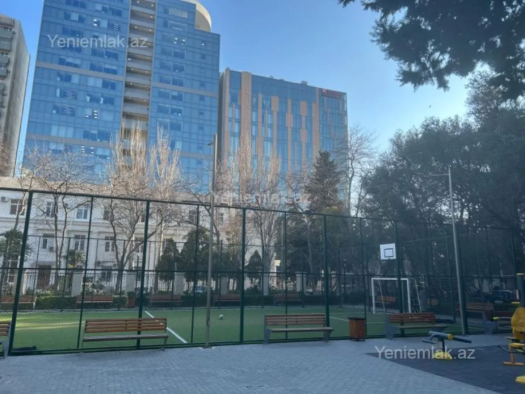 Satılır 2 otaqlı köhnə tikili 50 m²