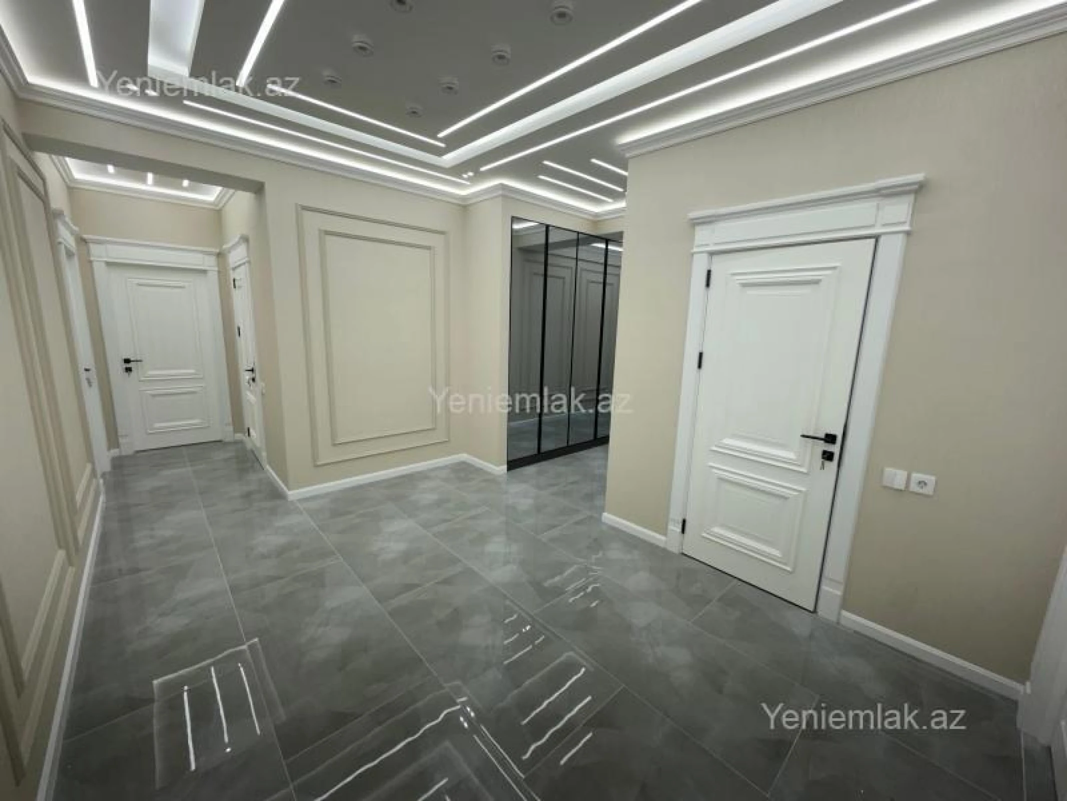 Satılır 4 otaqlı yeni tikili 137 m²