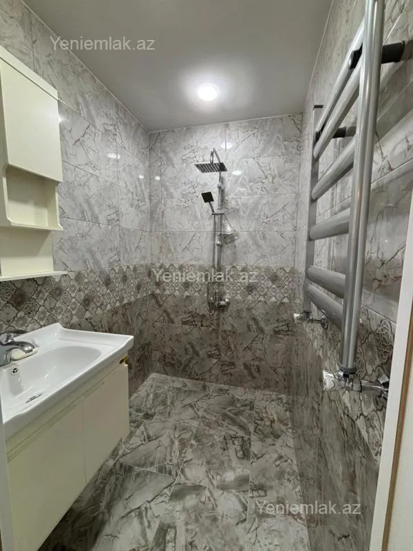 Satılır 2 otaqlı yeni tikili 65 m²