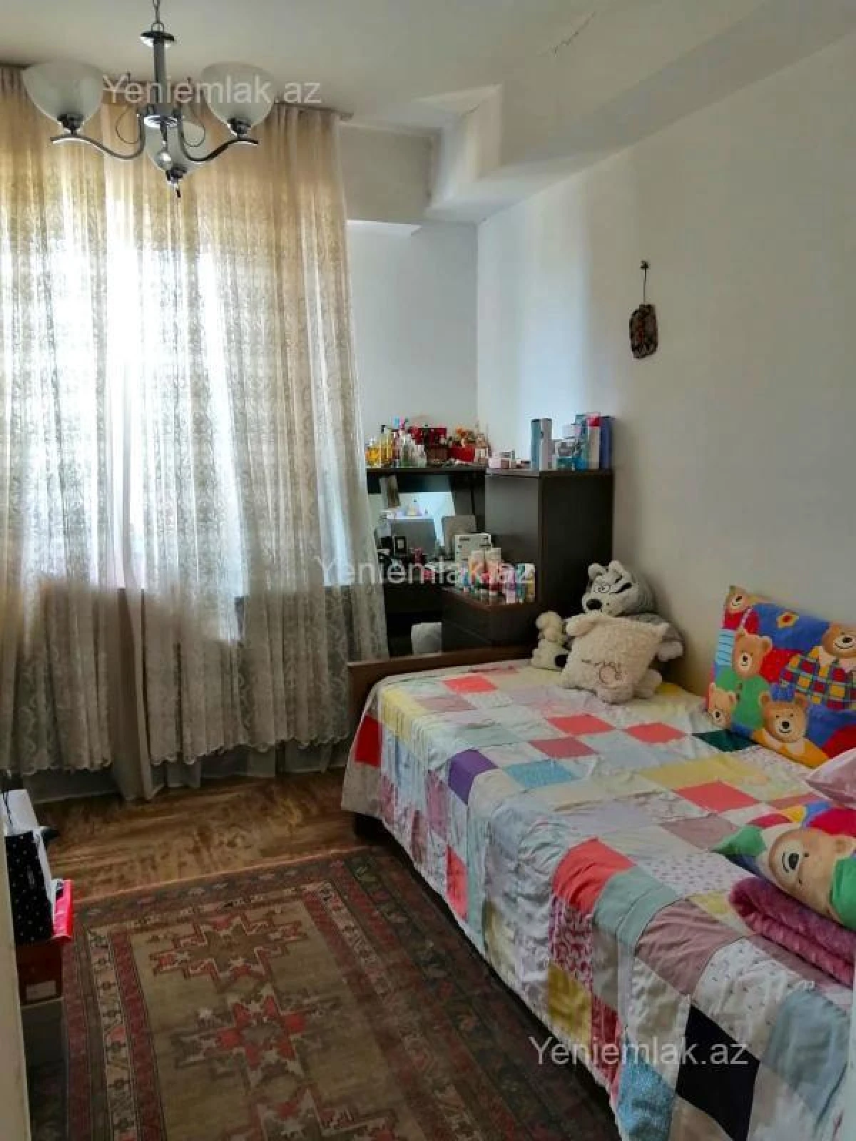 Satılır 3 otaqlı köhnə tikili 76 m²