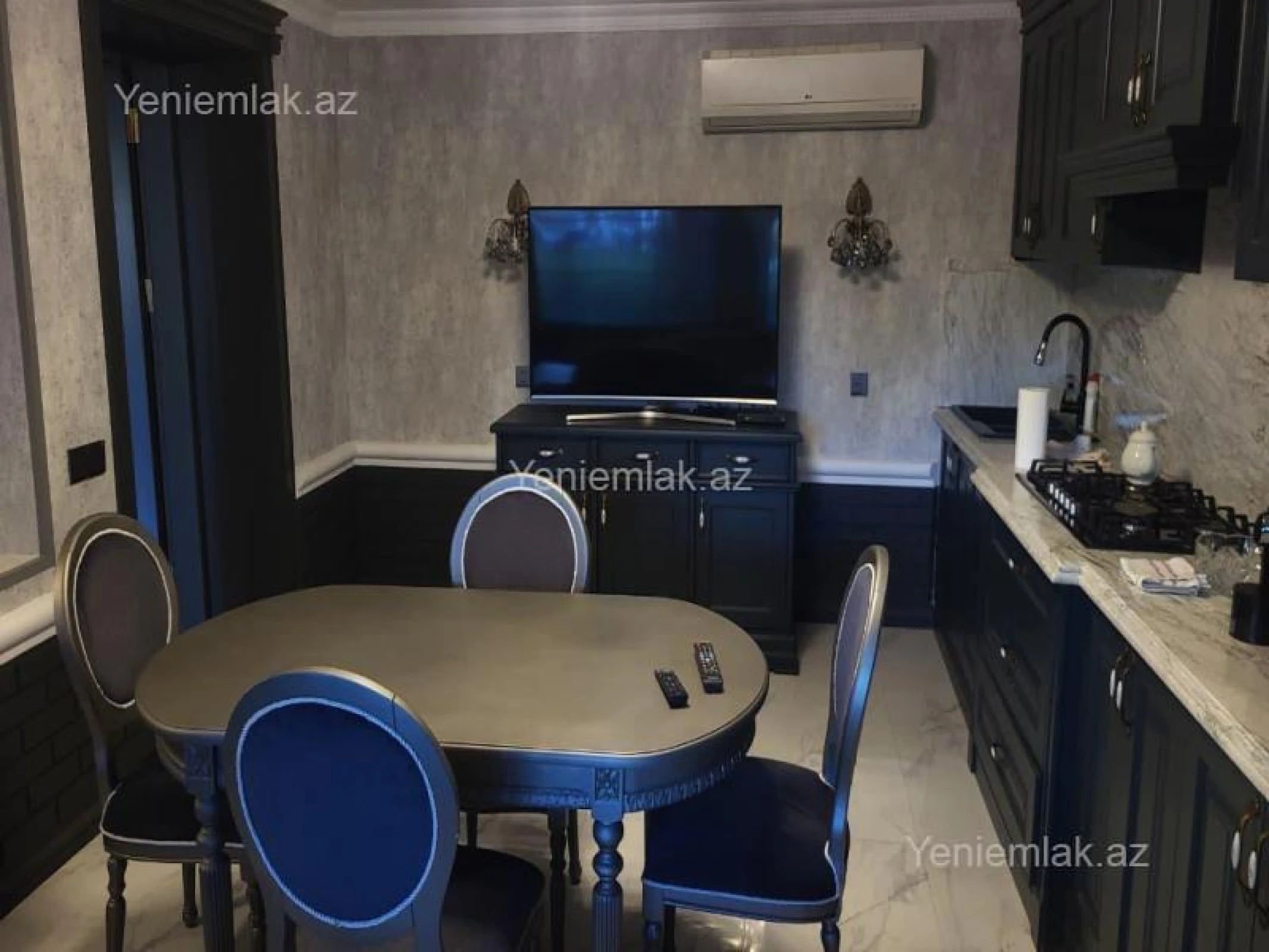 Satılır 6 otaqlı həyət evi 370 m²