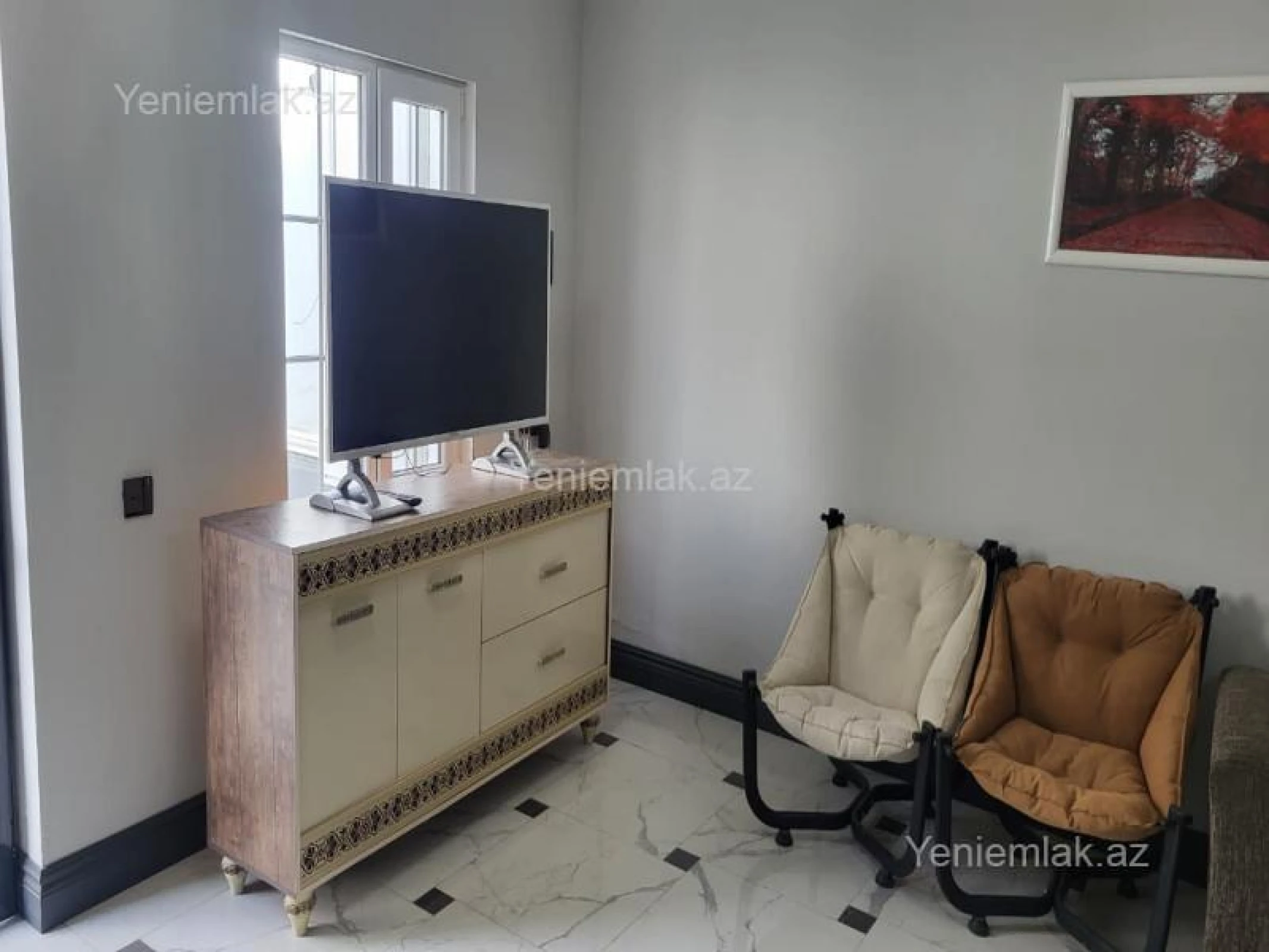 Satılır 6 otaqlı həyət evi 370 m²