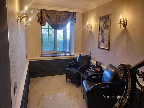 Satılır 6 otaqlı həyət evi 370 m²