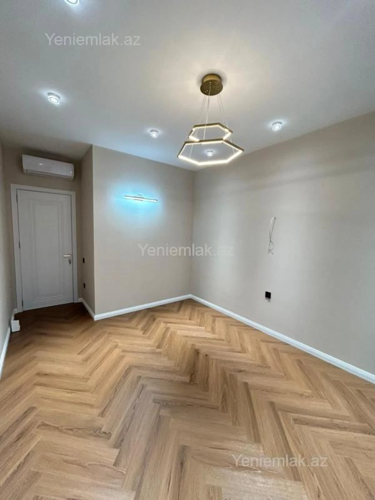 Satılır 3 otaqlı yeni tikili 110 m²