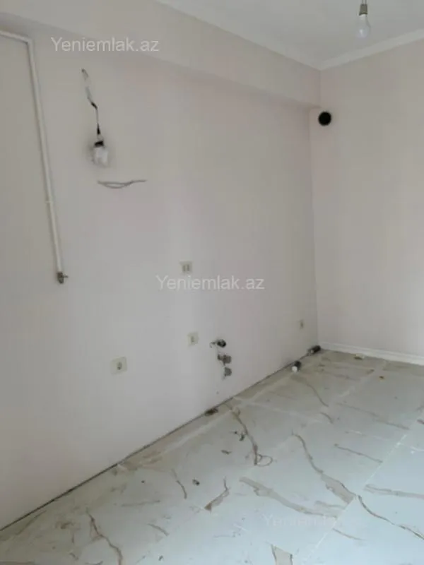 Satılır 3 otaqlı yeni tikili 82.03 m²
