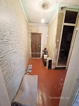 Satılır 2 otaqlı köhnə tikili 40 m²