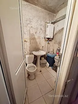 Satılır 2 otaqlı köhnə tikili 40 m²