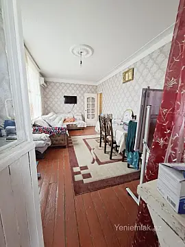Satılır 2 otaqlı köhnə tikili 40 m²
