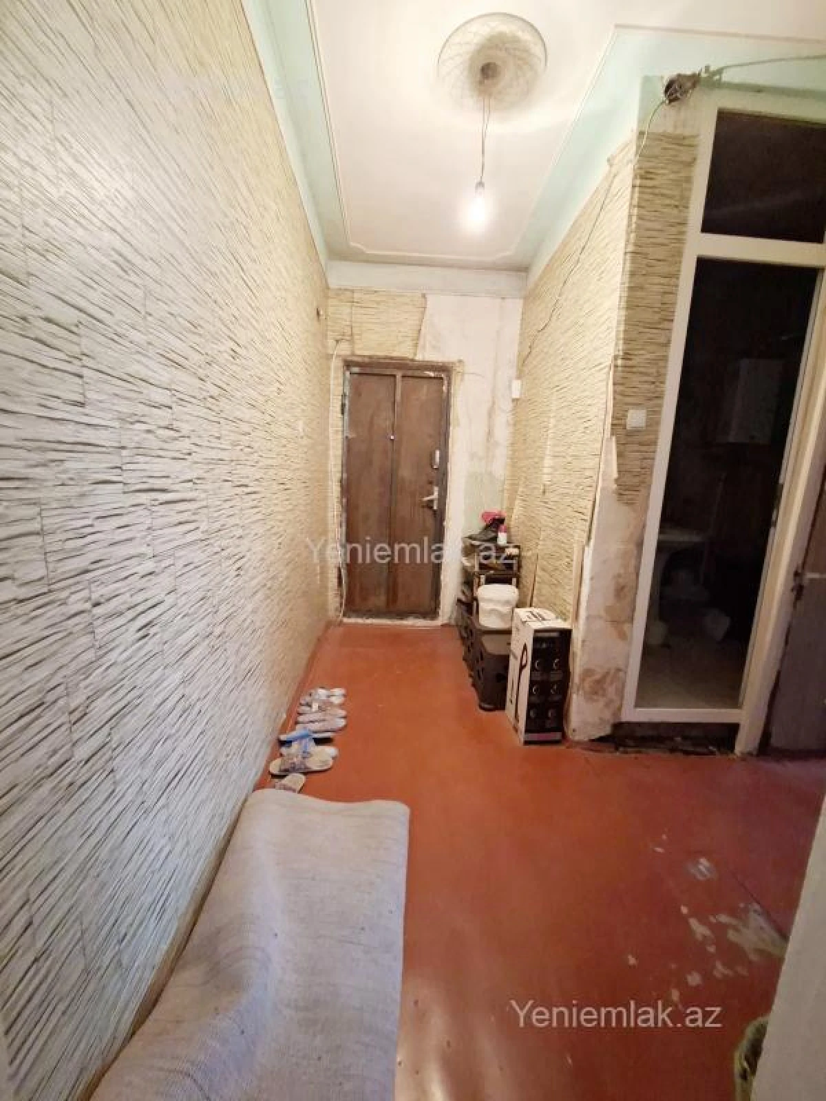Satılır 2 otaqlı köhnə tikili 40 m²
