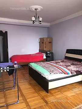 Satılır 2 otaqlı köhnə tikili 65 m²