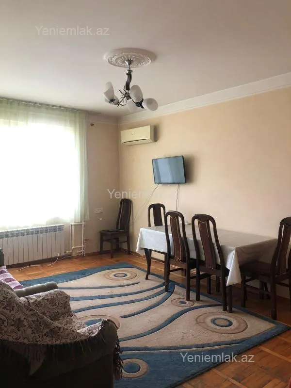 Satılır 2 otaqlı köhnə tikili 65 m²