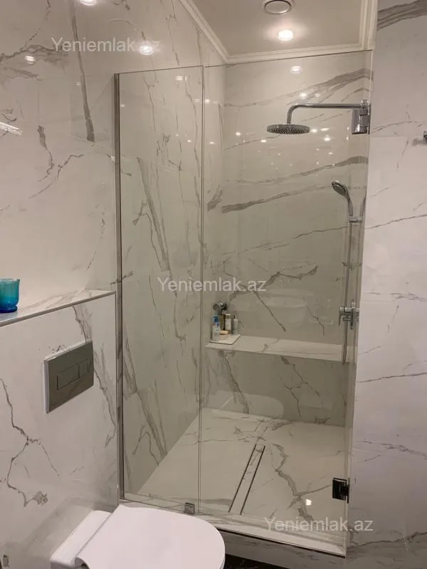 Satılır 3 otaqlı yeni tikili 110 m²