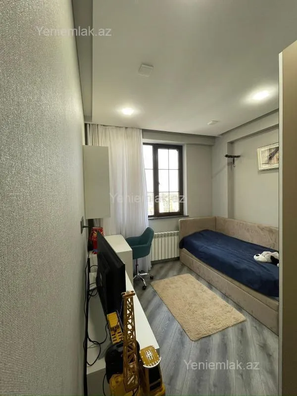 Satılır 4 otaqlı yeni tikili 137 m²