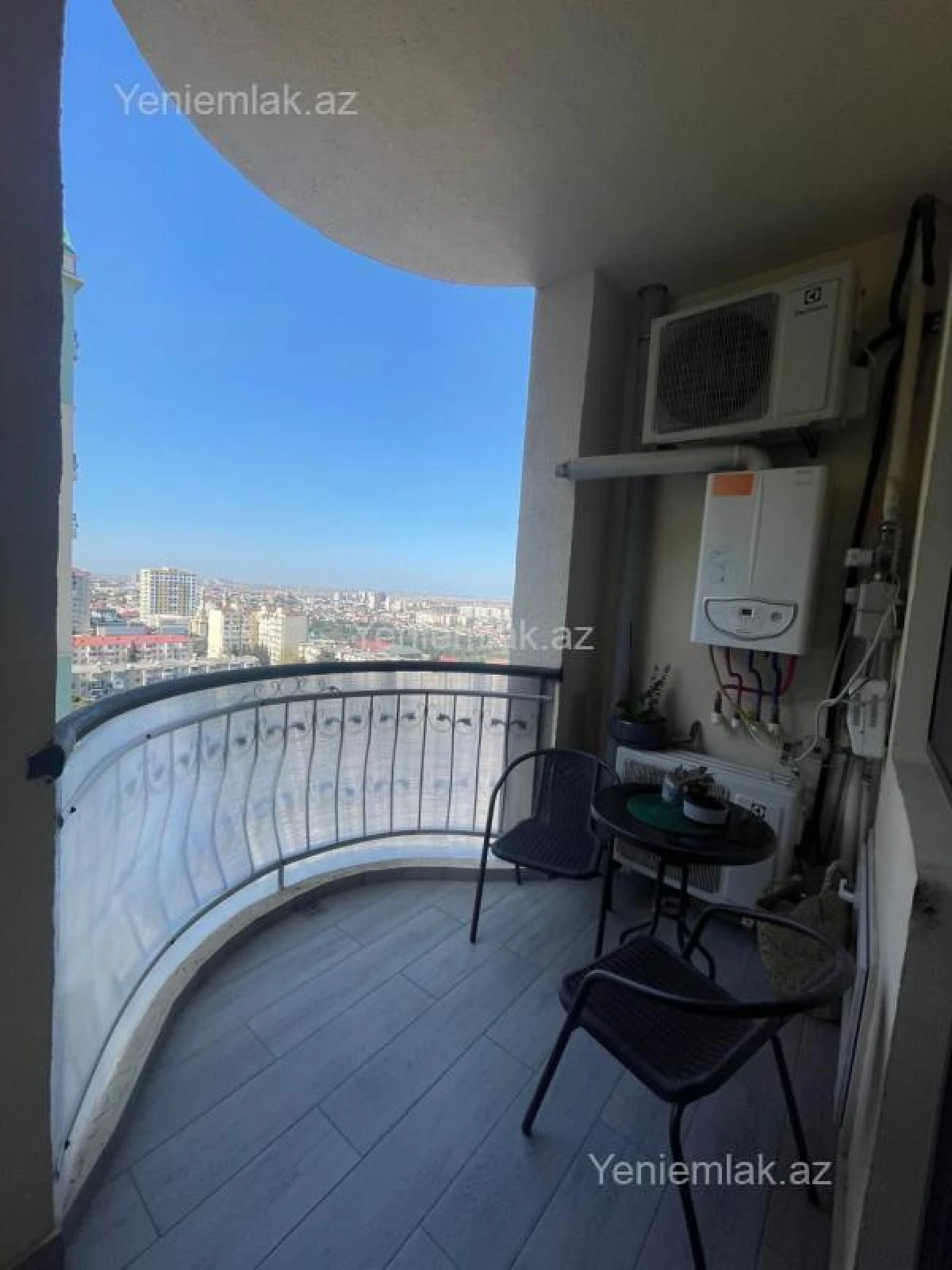 Satılır 4 otaqlı yeni tikili 137 m²
